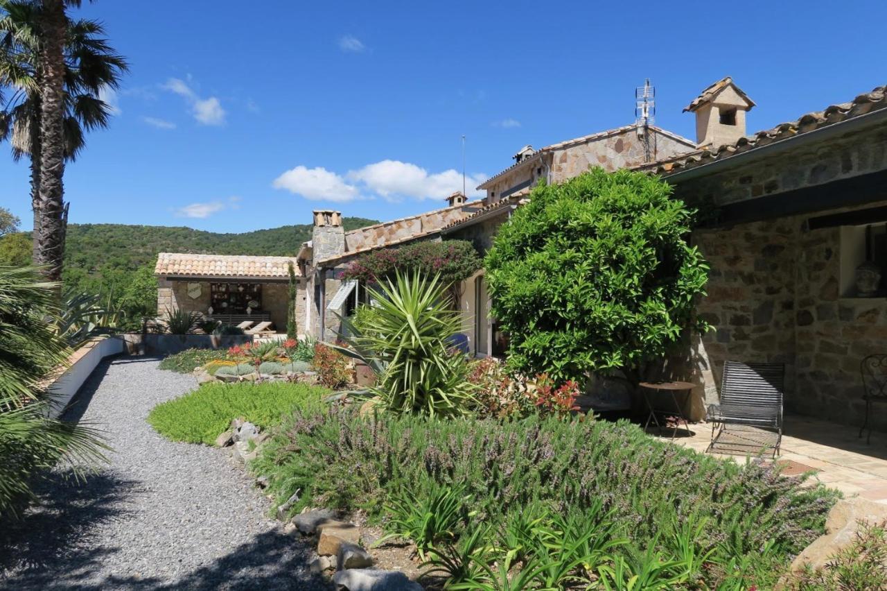 Les Aurochs Bed & Breakfast Grimaud Bagian luar foto