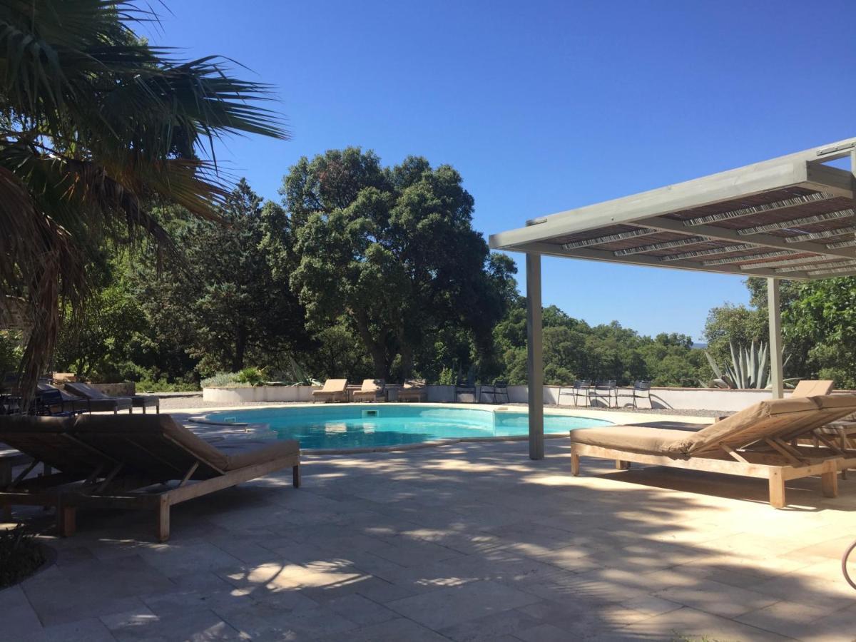 Les Aurochs Bed & Breakfast Grimaud Bagian luar foto