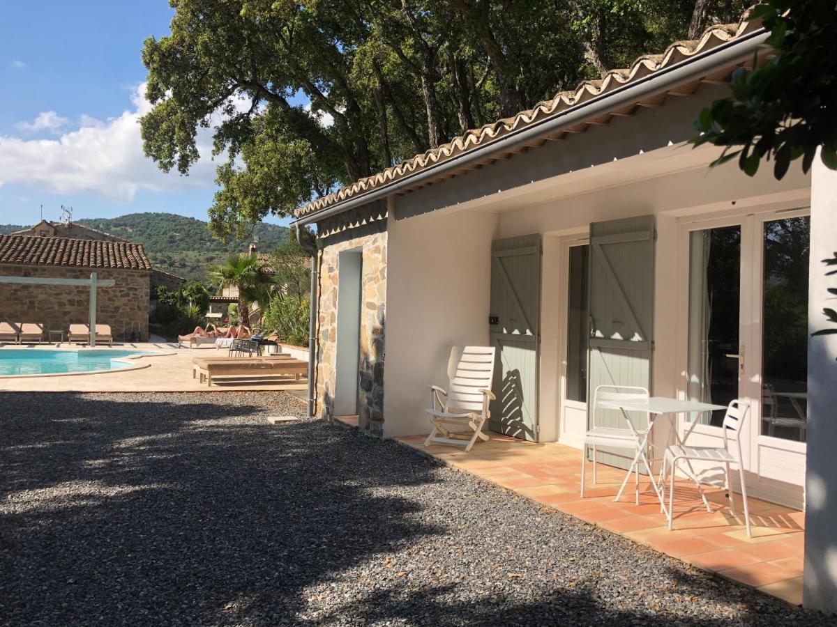 Les Aurochs Bed & Breakfast Grimaud Bagian luar foto