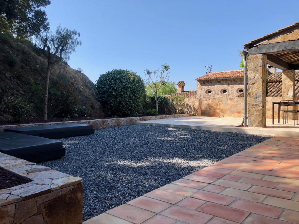 Les Aurochs Bed & Breakfast Grimaud Bagian luar foto