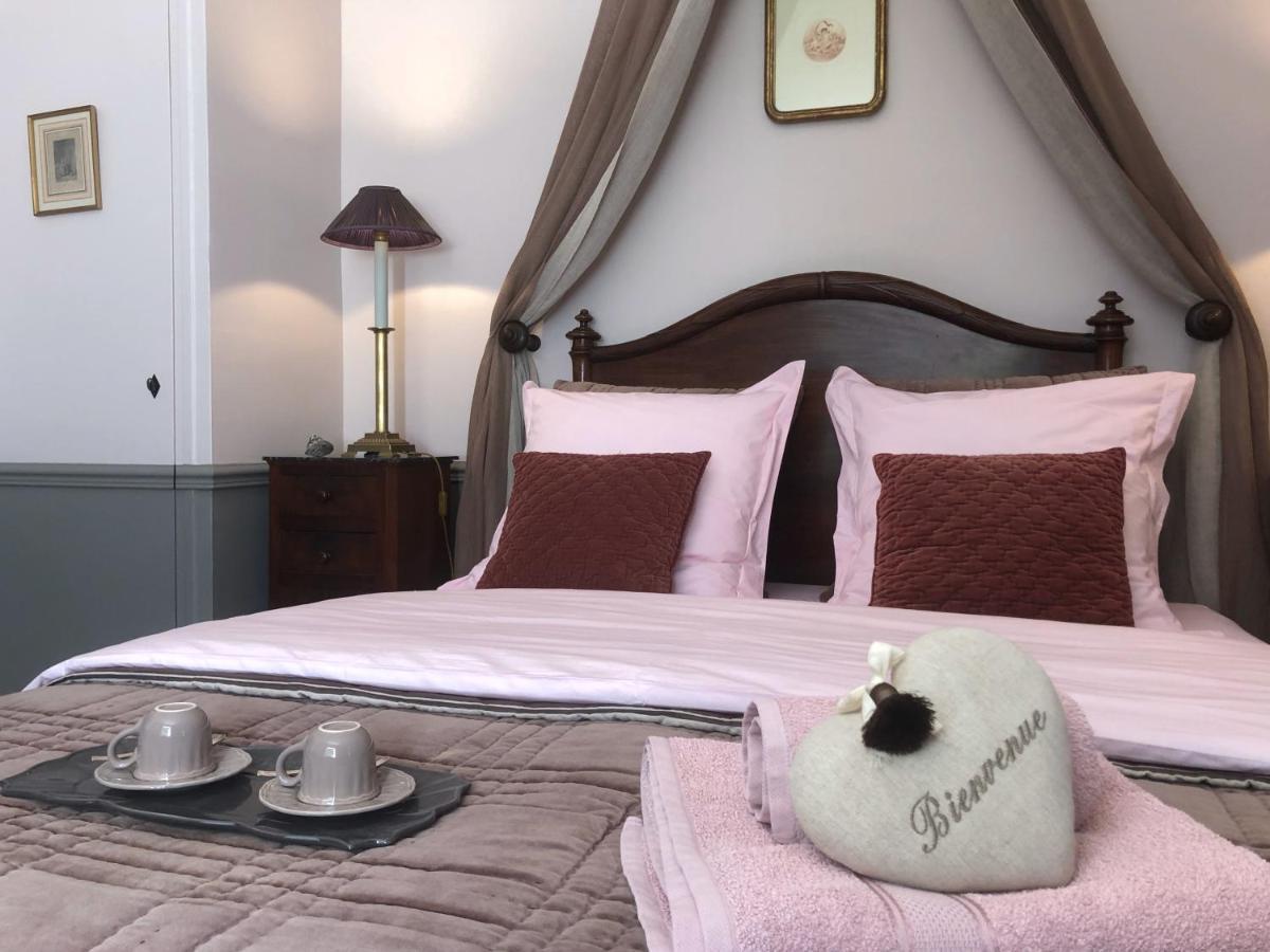 Les Aurochs Bed & Breakfast Grimaud Bagian luar foto