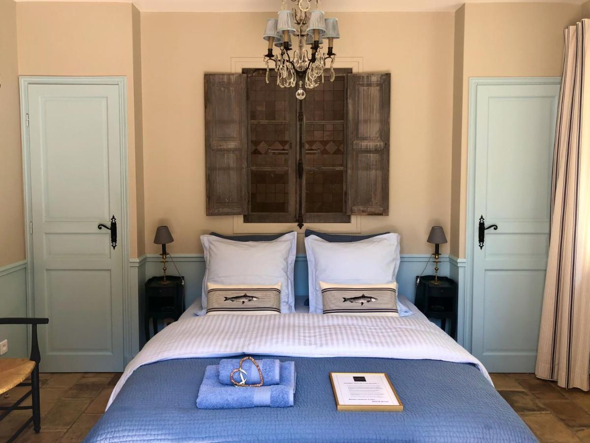 Les Aurochs Bed & Breakfast Grimaud Bagian luar foto