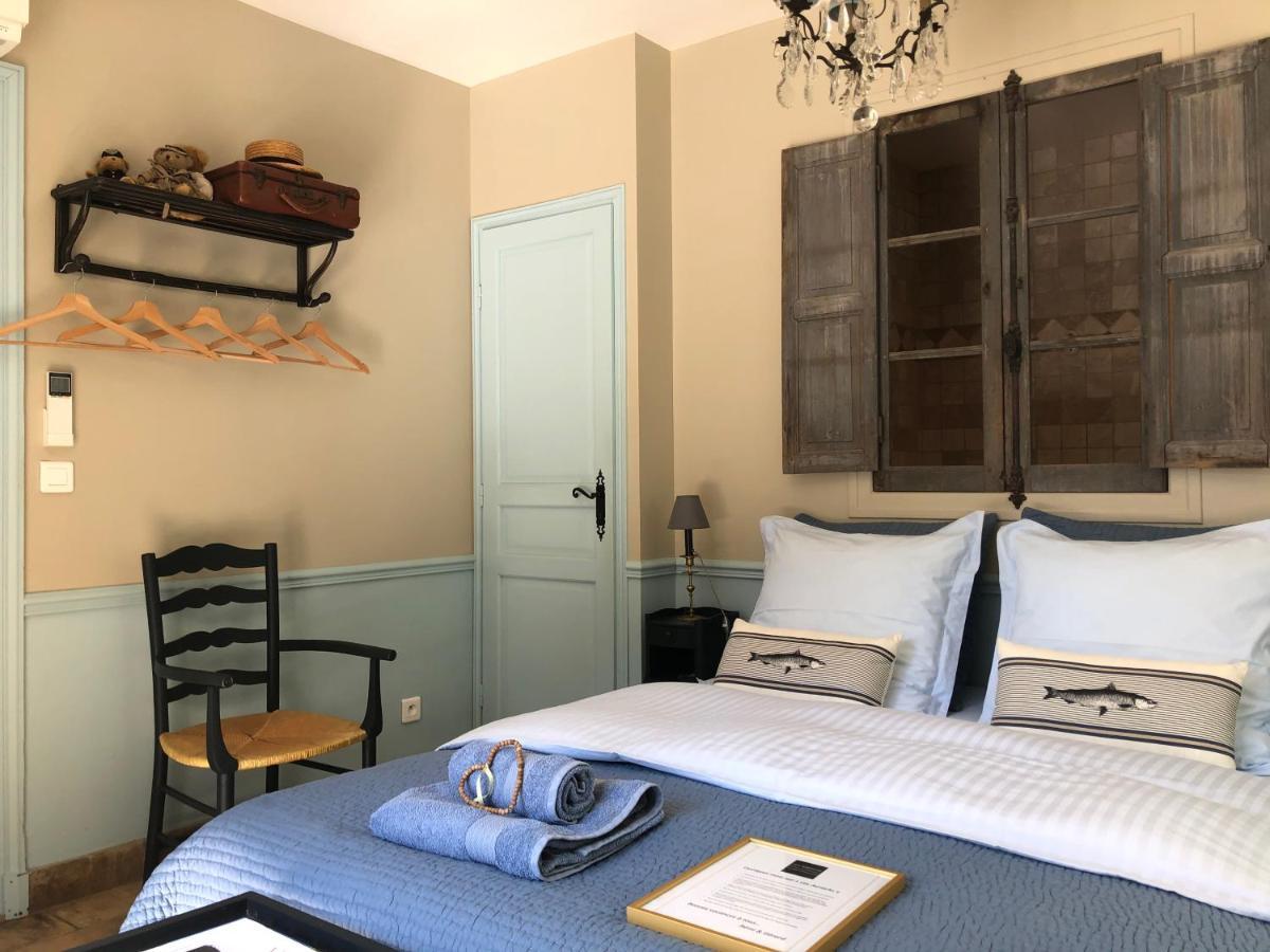 Les Aurochs Bed & Breakfast Grimaud Bagian luar foto