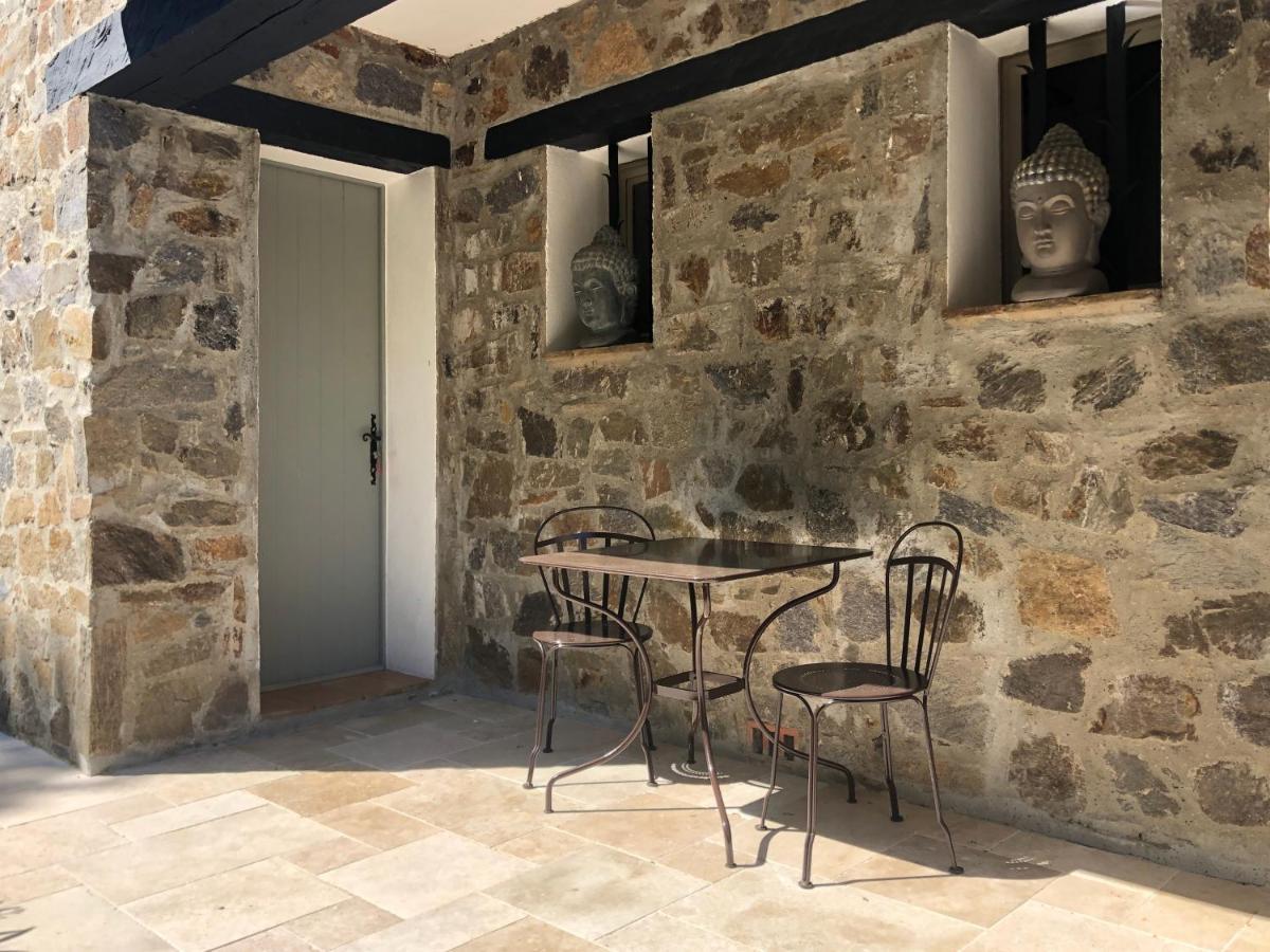 Les Aurochs Bed & Breakfast Grimaud Bagian luar foto