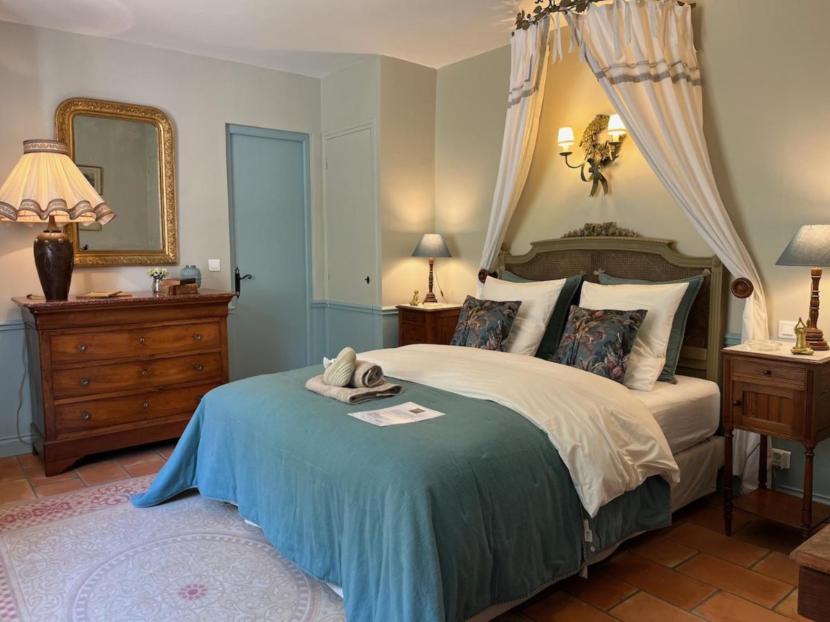 Les Aurochs Bed & Breakfast Grimaud Bagian luar foto