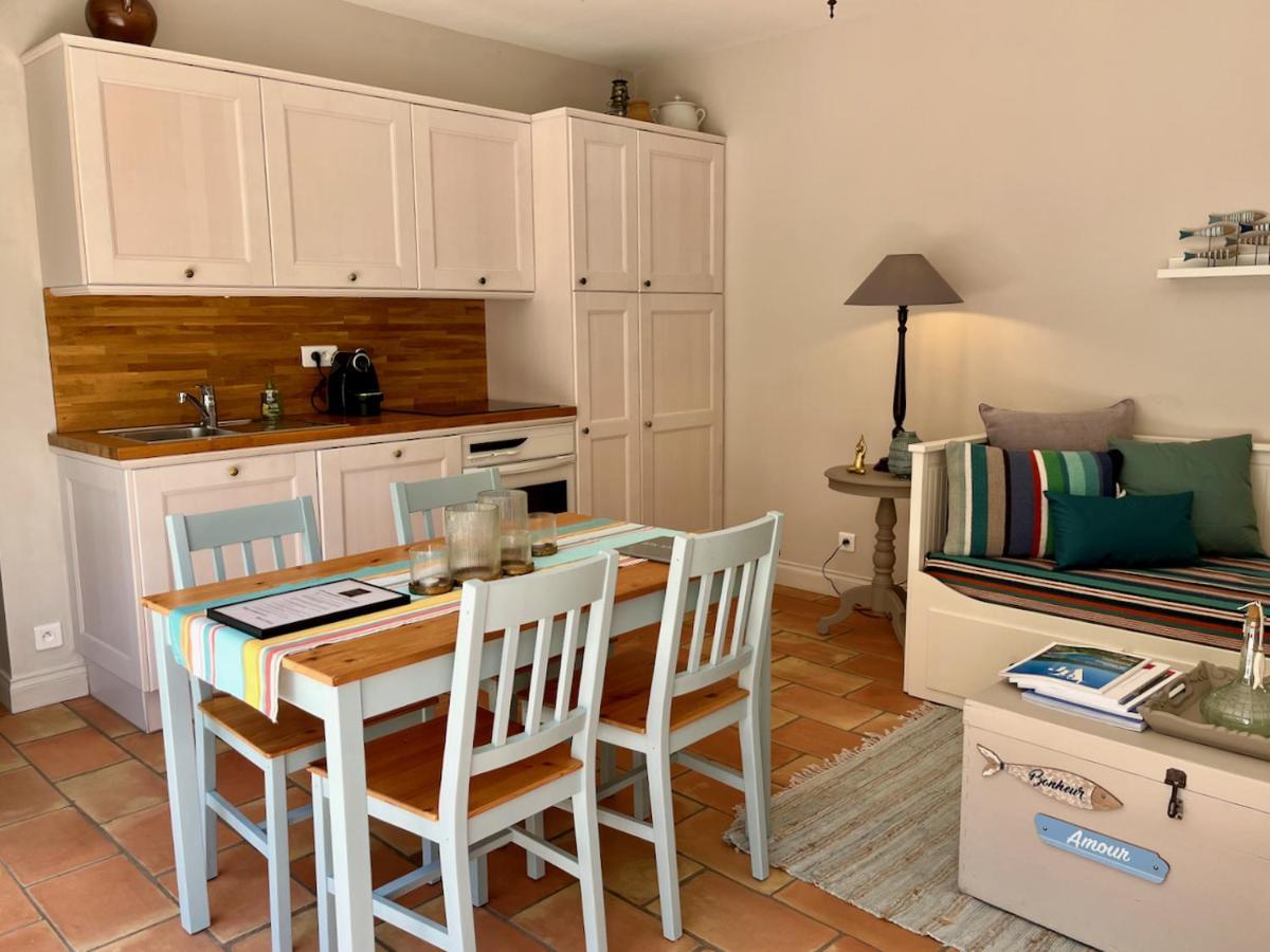 Les Aurochs Bed & Breakfast Grimaud Bagian luar foto