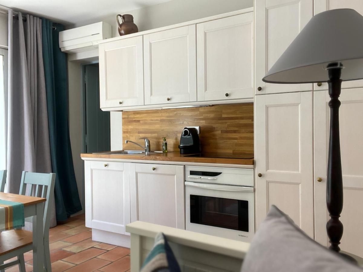 Les Aurochs Bed & Breakfast Grimaud Bagian luar foto