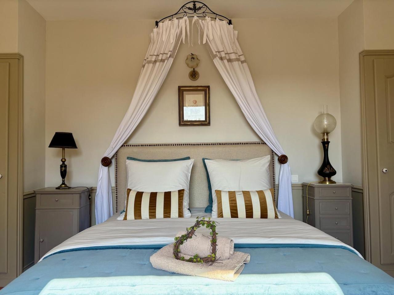 Les Aurochs Bed & Breakfast Grimaud Bagian luar foto