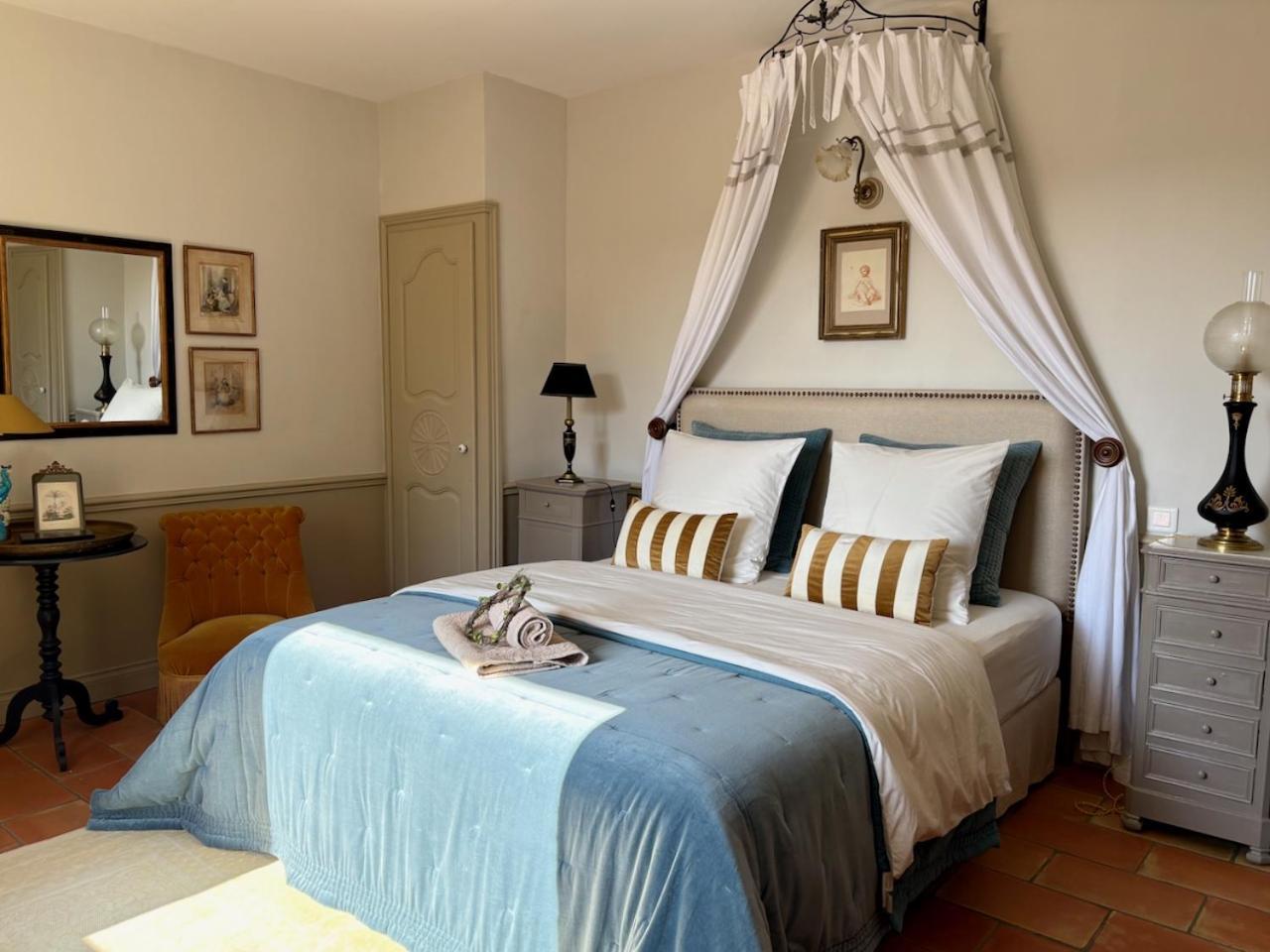 Les Aurochs Bed & Breakfast Grimaud Bagian luar foto
