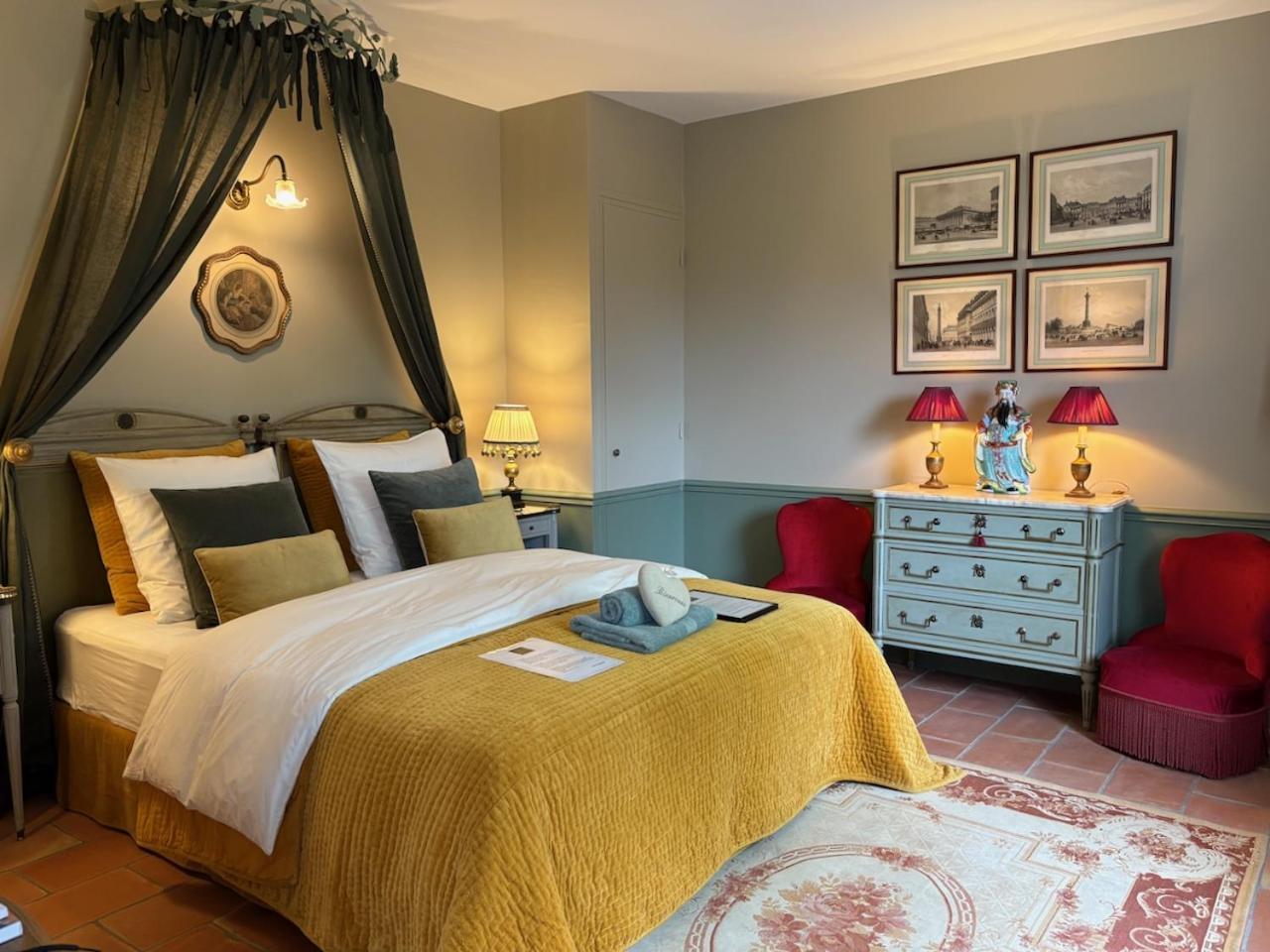 Les Aurochs Bed & Breakfast Grimaud Bagian luar foto